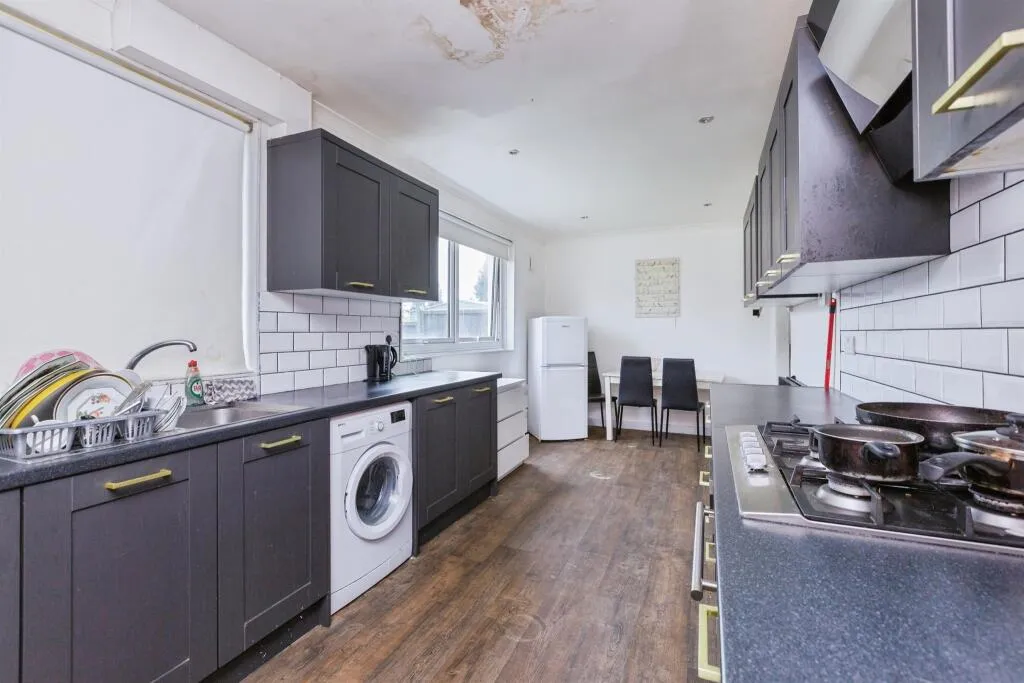 3 bed Semi-Detached