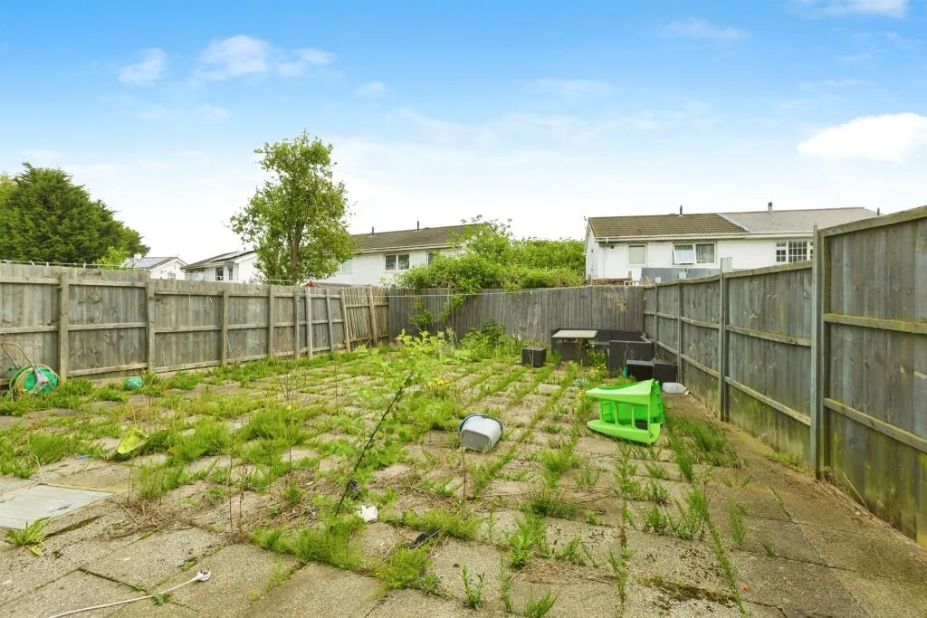 3 bed Semi-Detached