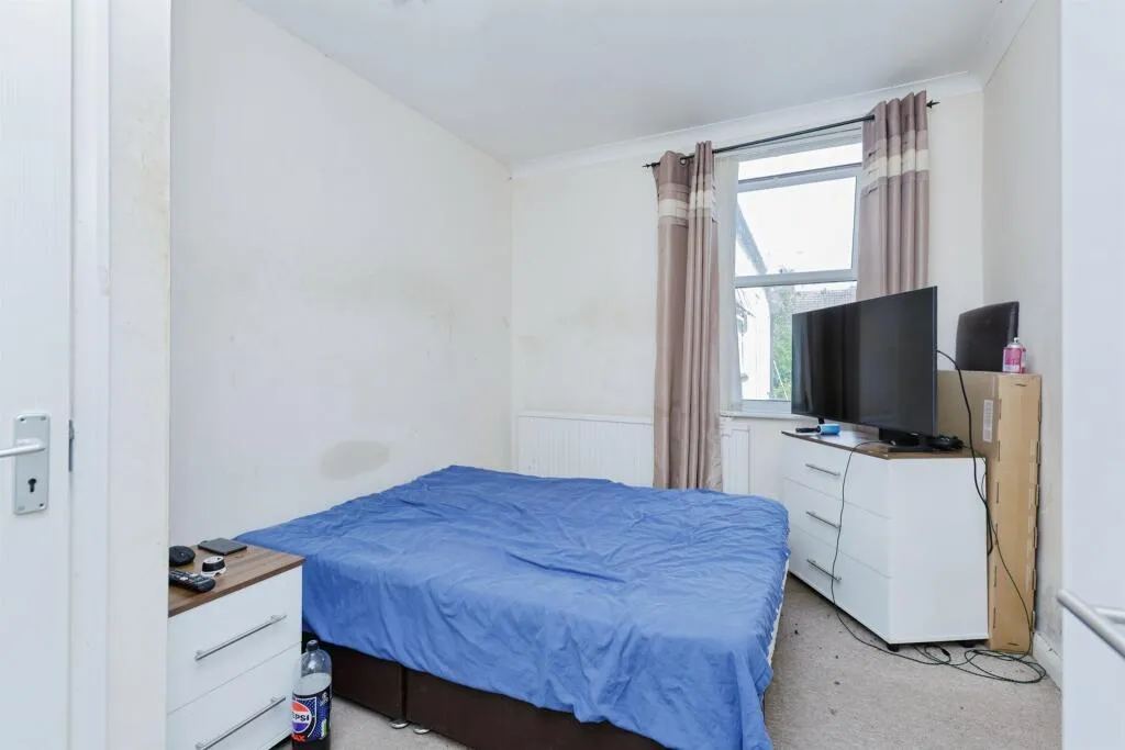 4 bed Semi-Detached
