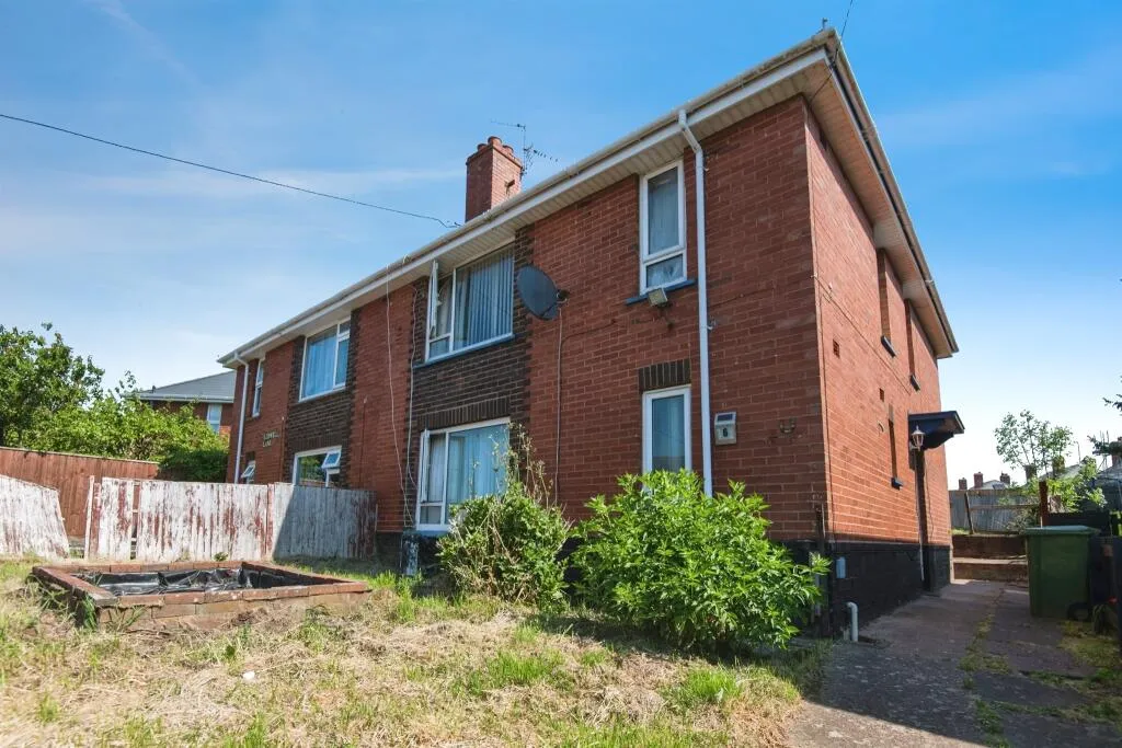 4 bed Semi-Detached