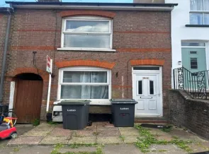 2 bed Terraced