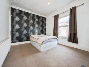 2 bed Terraced