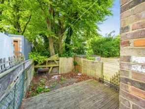 2 bed Terraced
