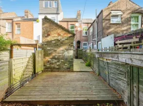 2 bed Terraced