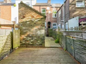2 bed Terraced
