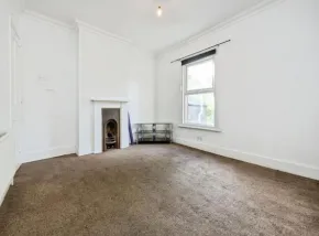 2 bed Terraced