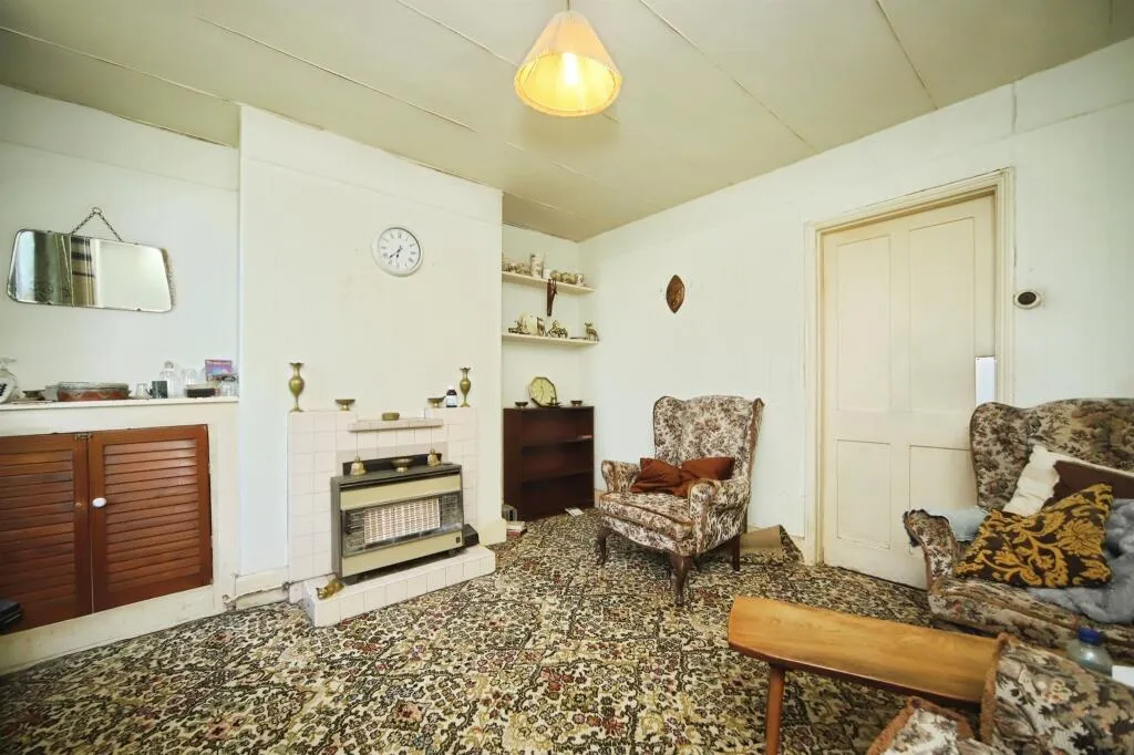 2 bed Terraced