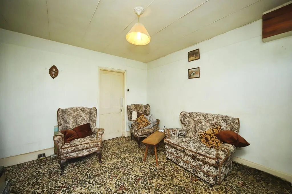 2 bed Terraced
