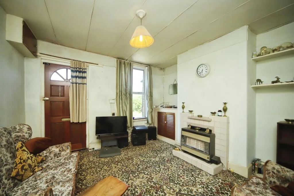 2 bed Terraced
