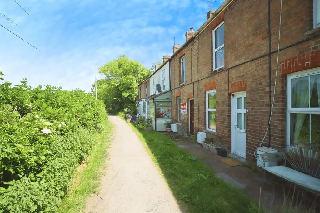 2 bed Terraced