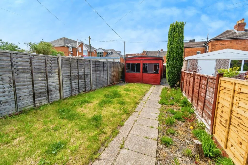 3 bed Terraced