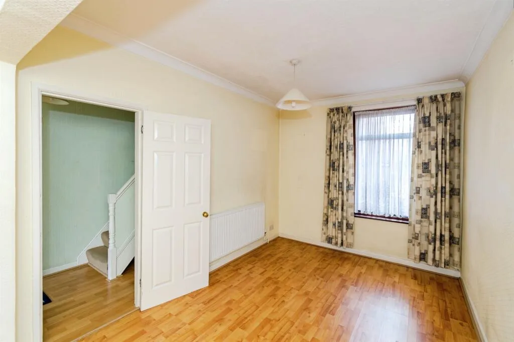 3 bed Terraced