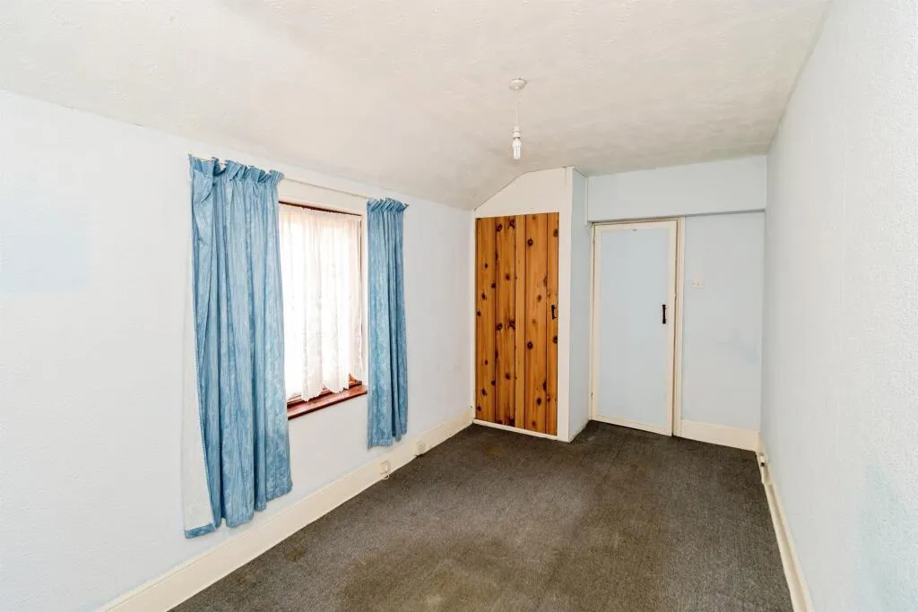 3 bed Terraced