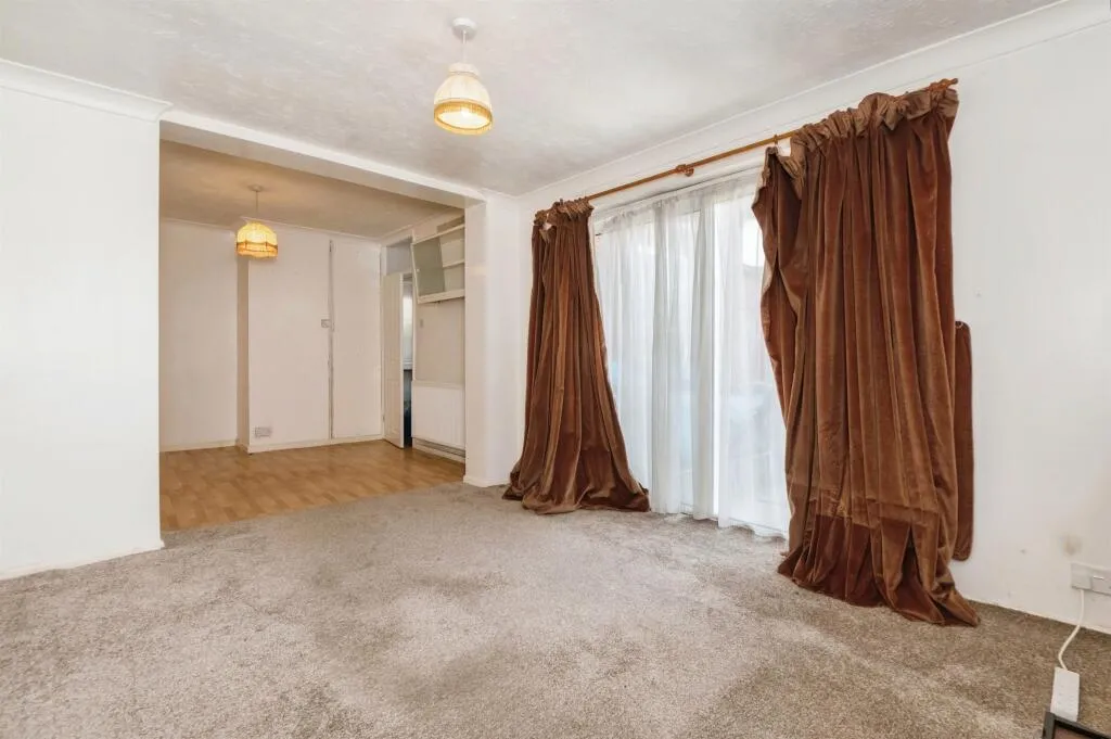 3 bed Semi-Detached