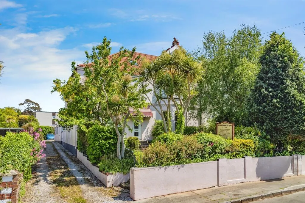 12 bed Semi-Detached
