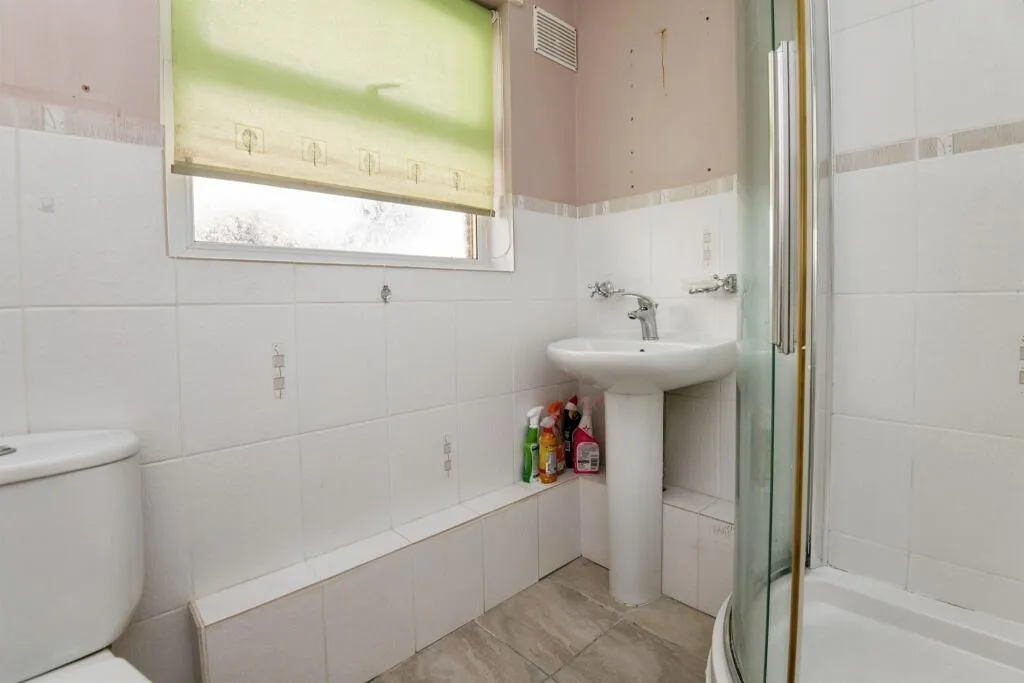 3 bed Semi-Detached Bungalow
