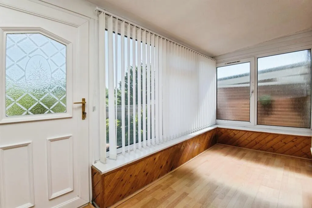 3 bed Semi-Detached Bungalow