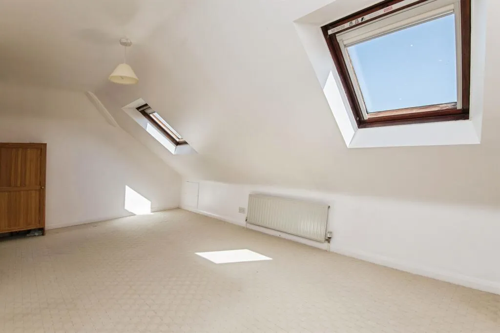 3 bed Semi-Detached Bungalow