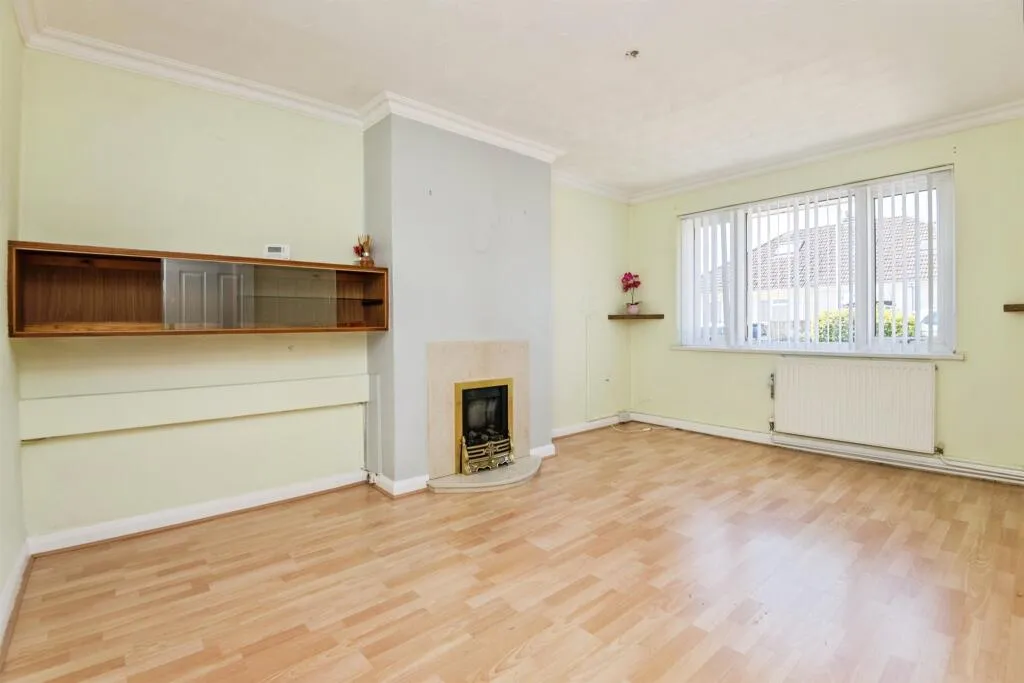 3 bed Semi-Detached Bungalow
