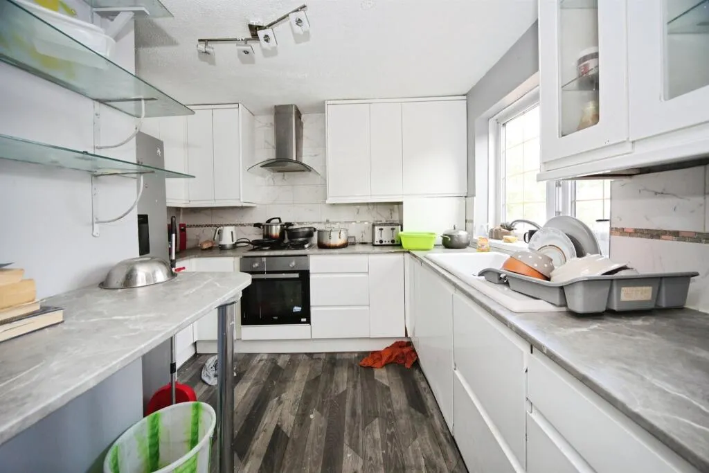 2 bed Maisonette