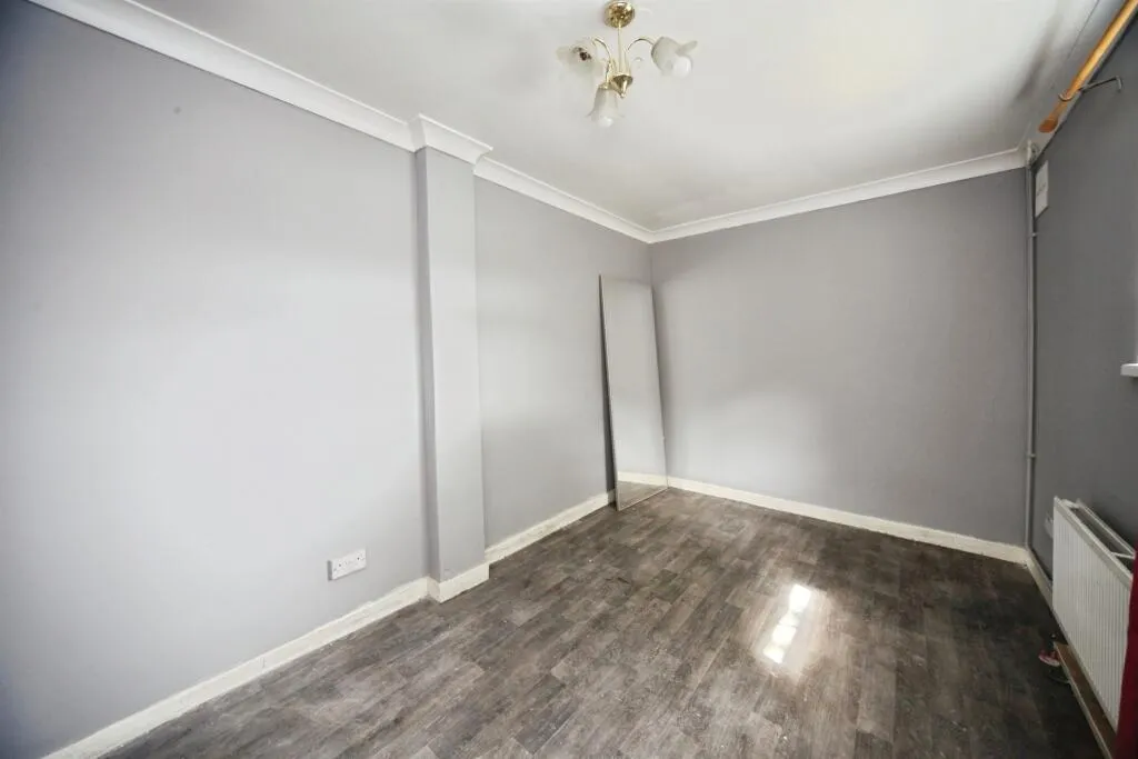2 bed Maisonette