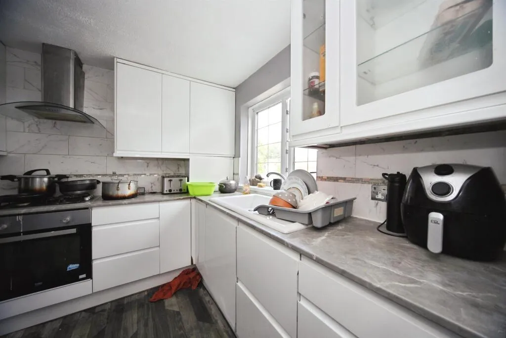 2 bed Maisonette