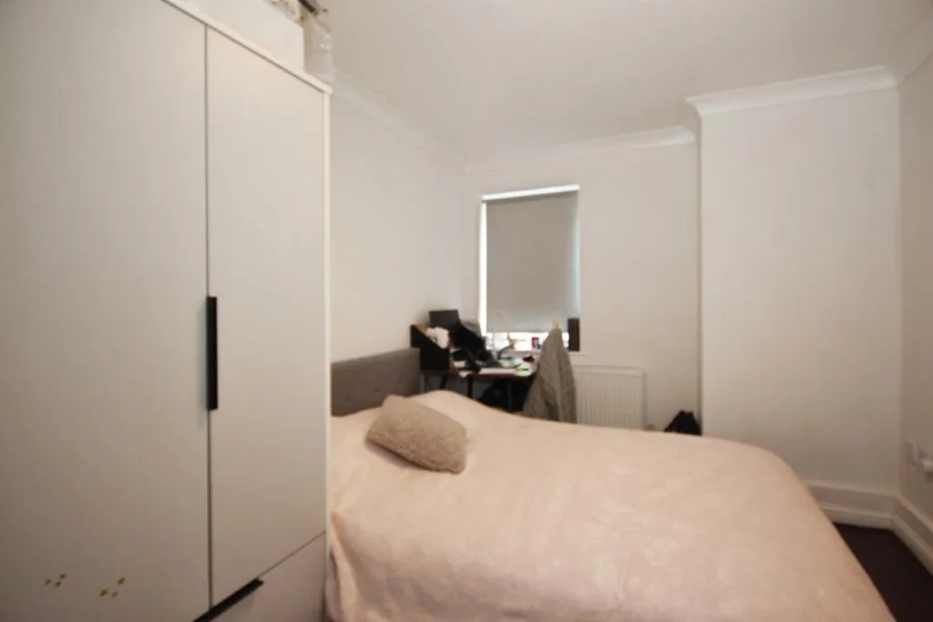 2 bed Ground Flat
