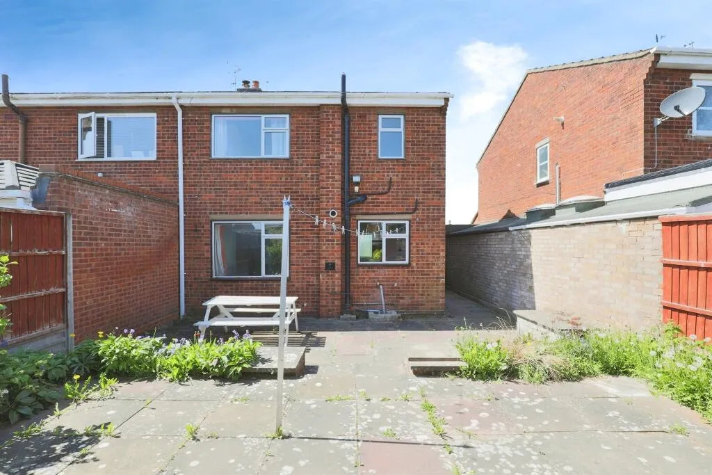 3 bed Semi-Detached