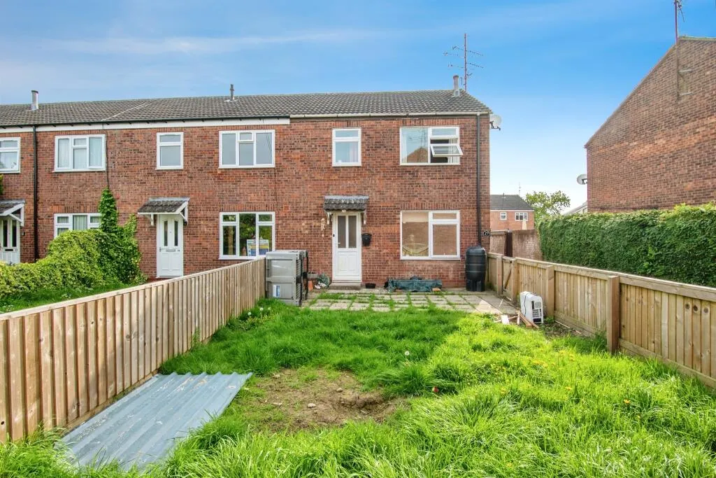 3 bed End of Terrace