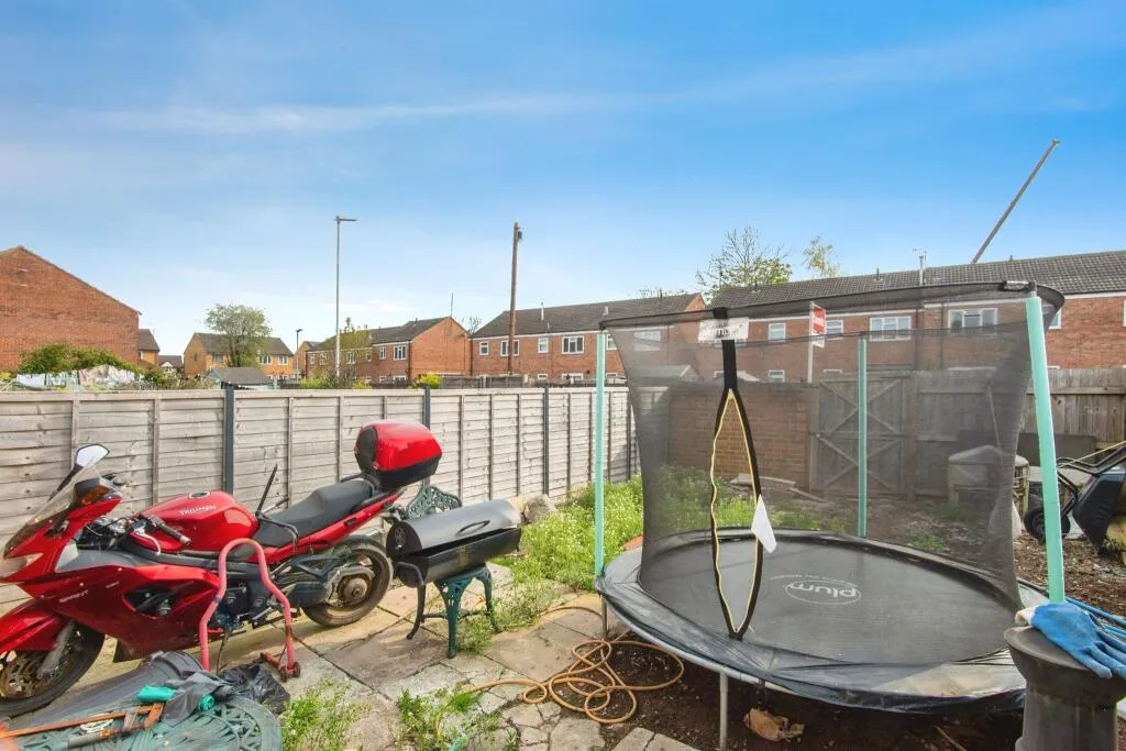3 bed End of Terrace