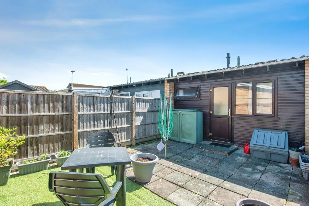 1 bed Bungalow
