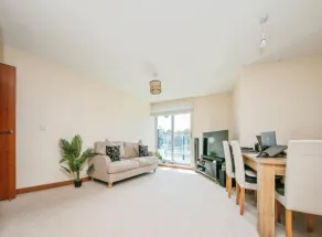 1 bed Apartment