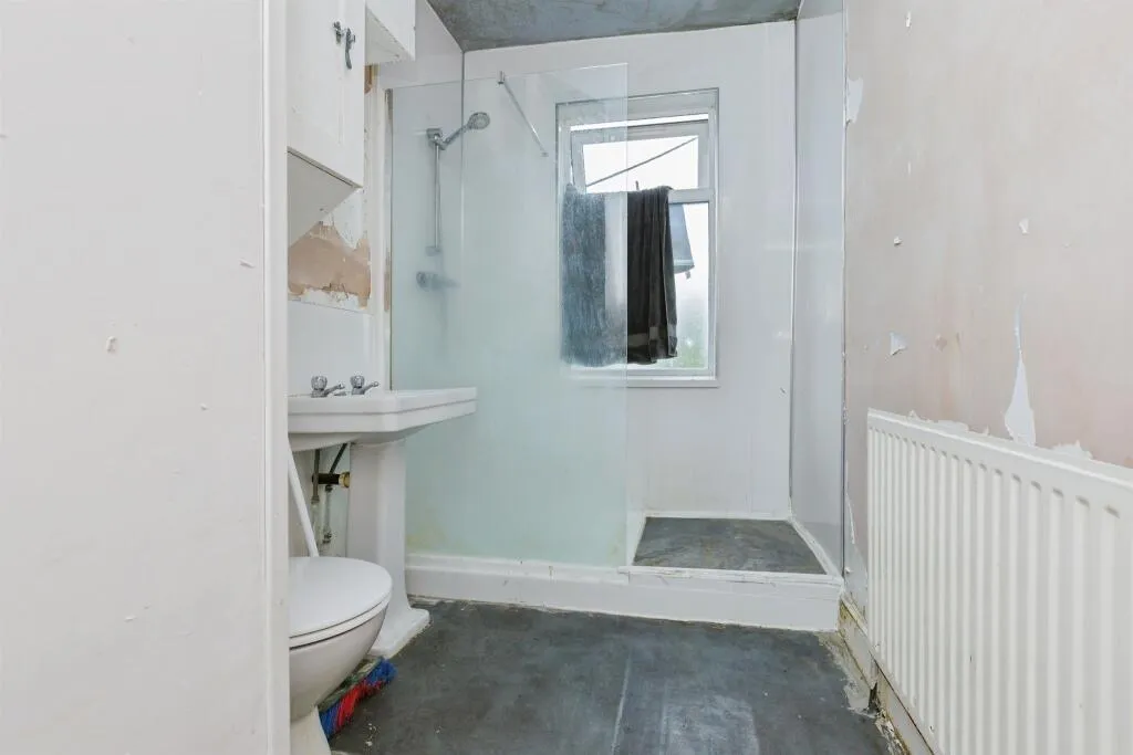 2 bed Semi-Detached