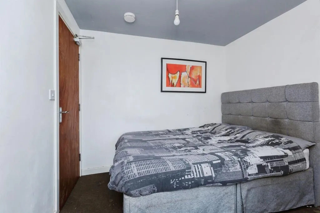 2 bed Semi-Detached