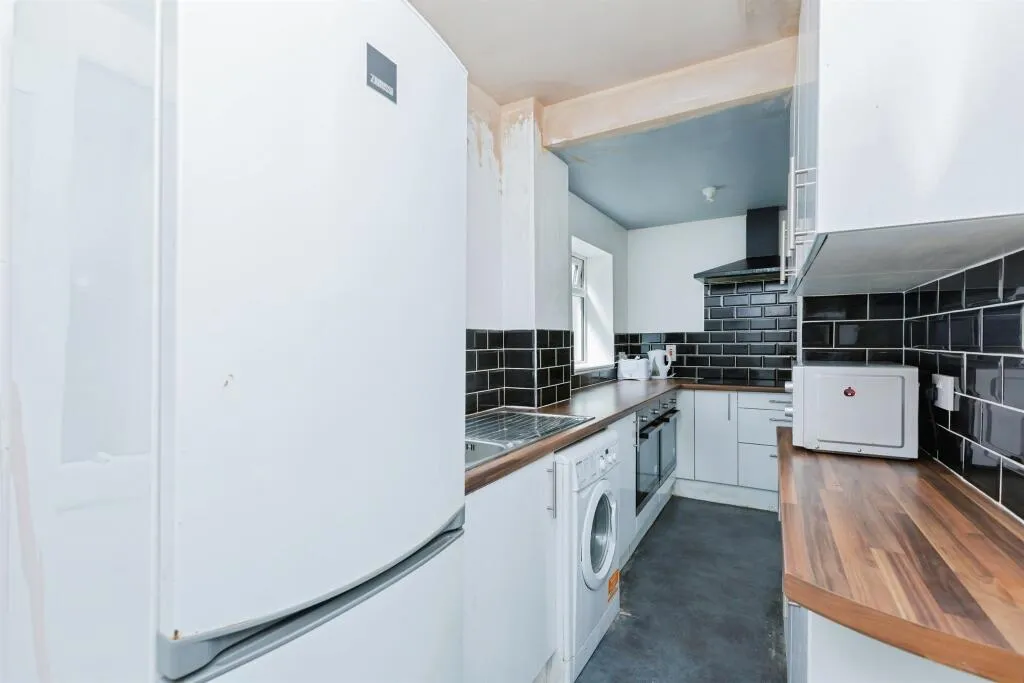2 bed Semi-Detached