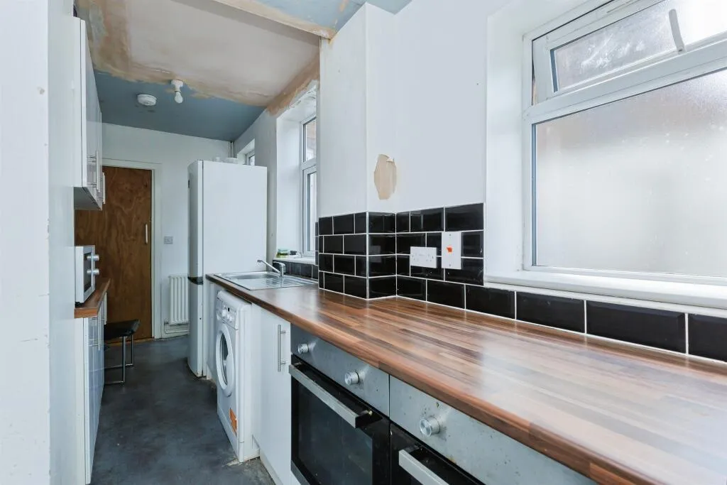 2 bed Semi-Detached