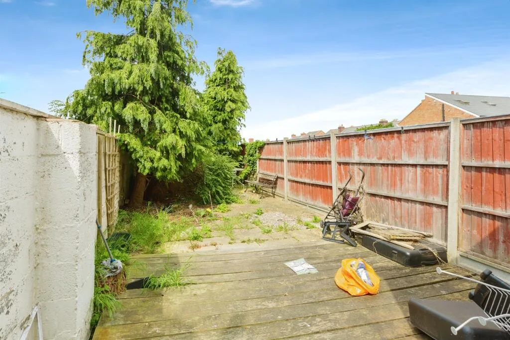 2 bed Semi-Detached