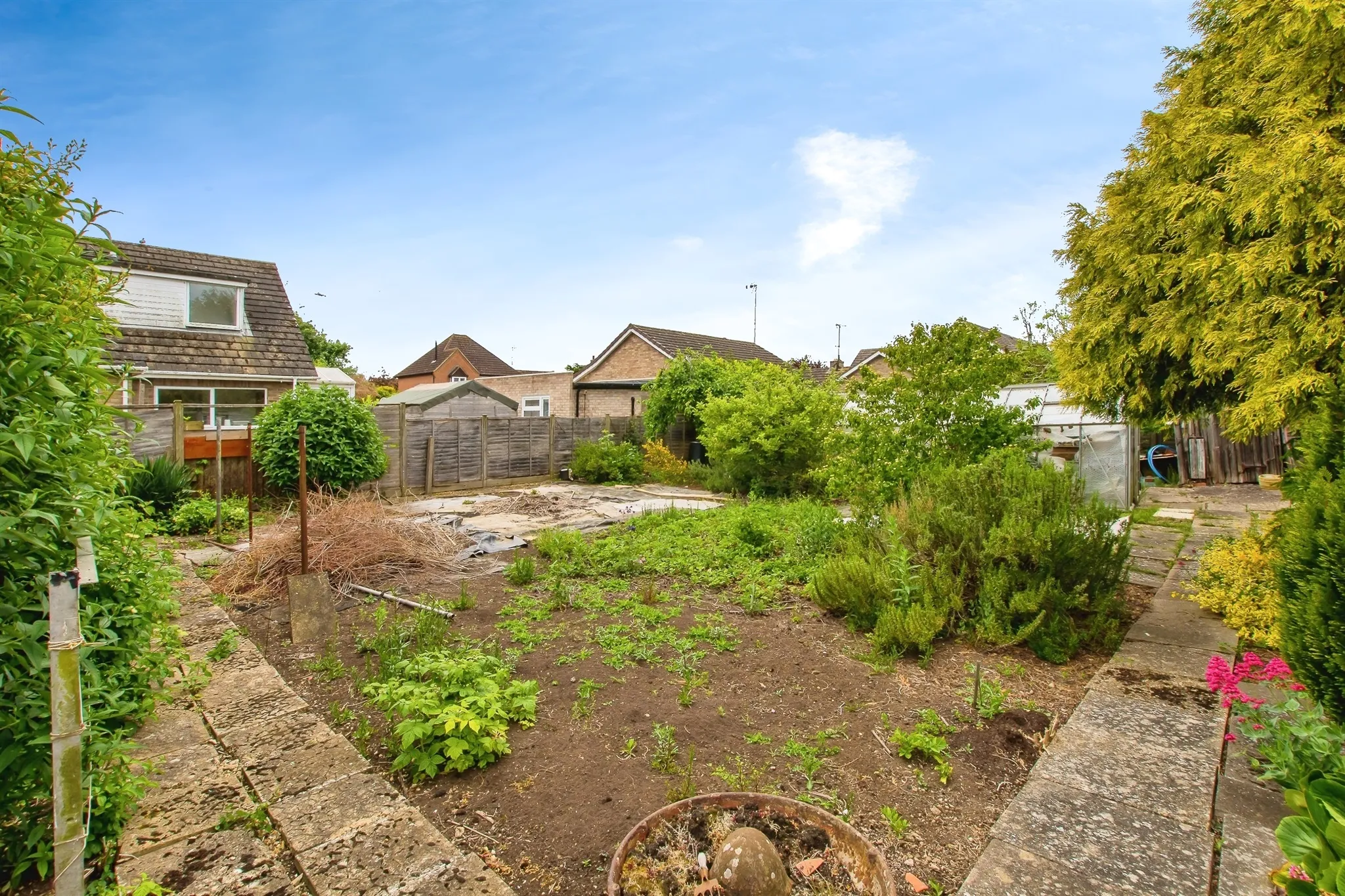 2 bed Detached