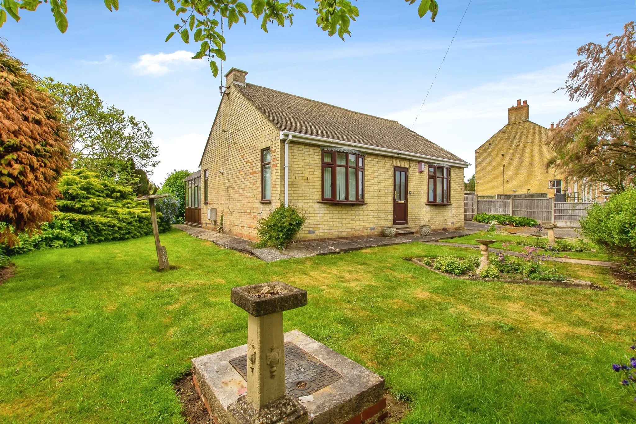 2 bed Detached
