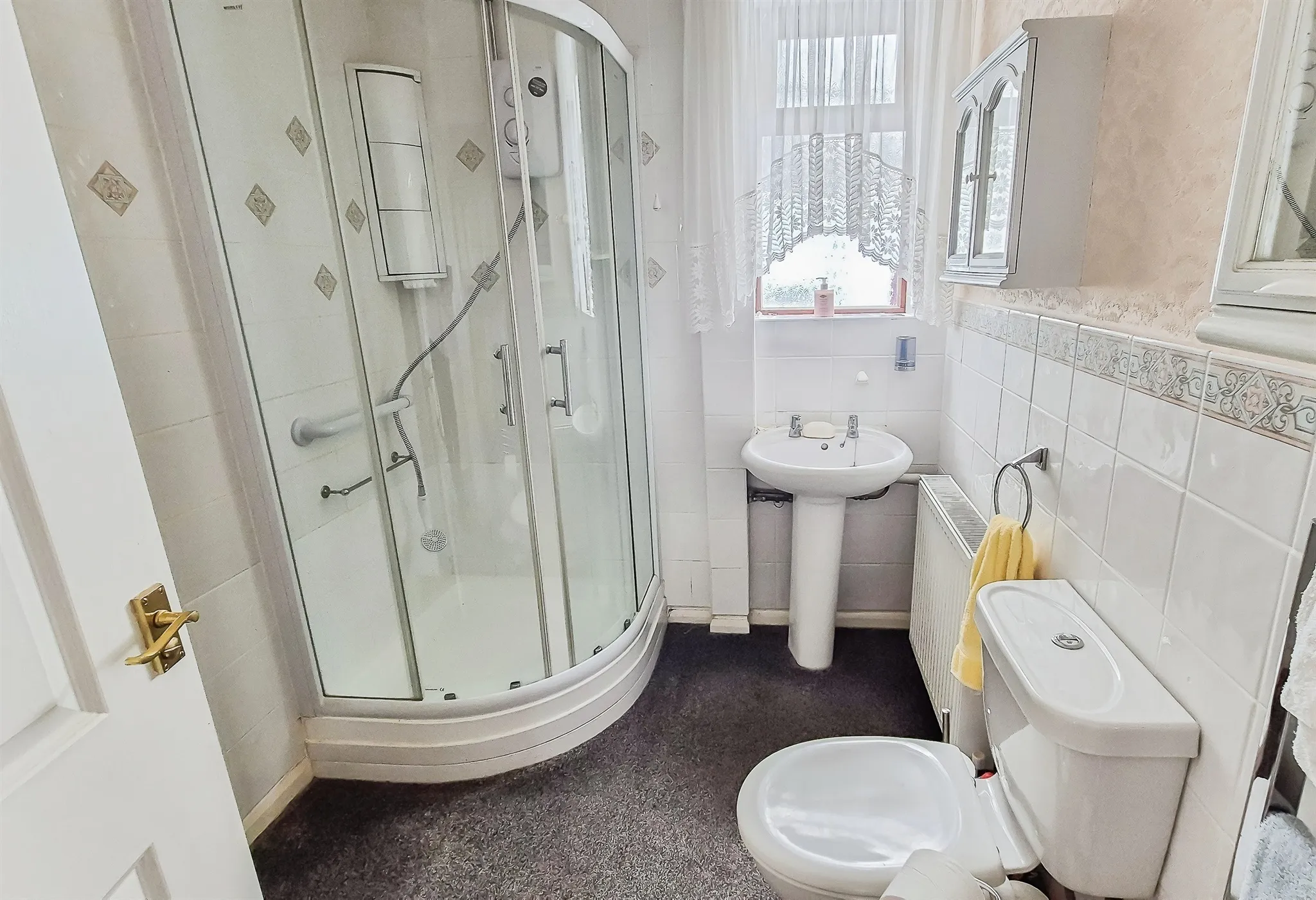 2 bed Detached