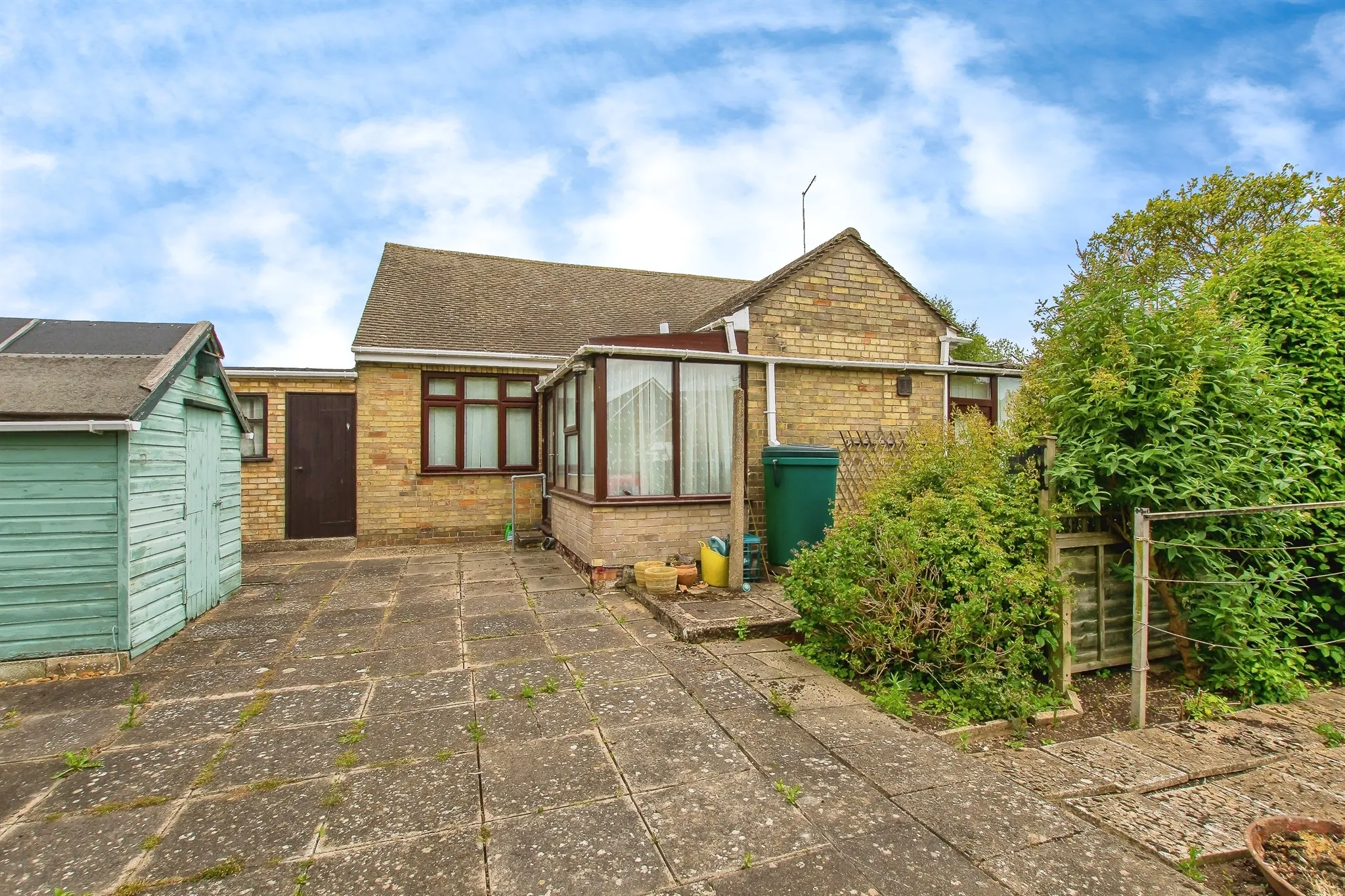 2 bed Detached
