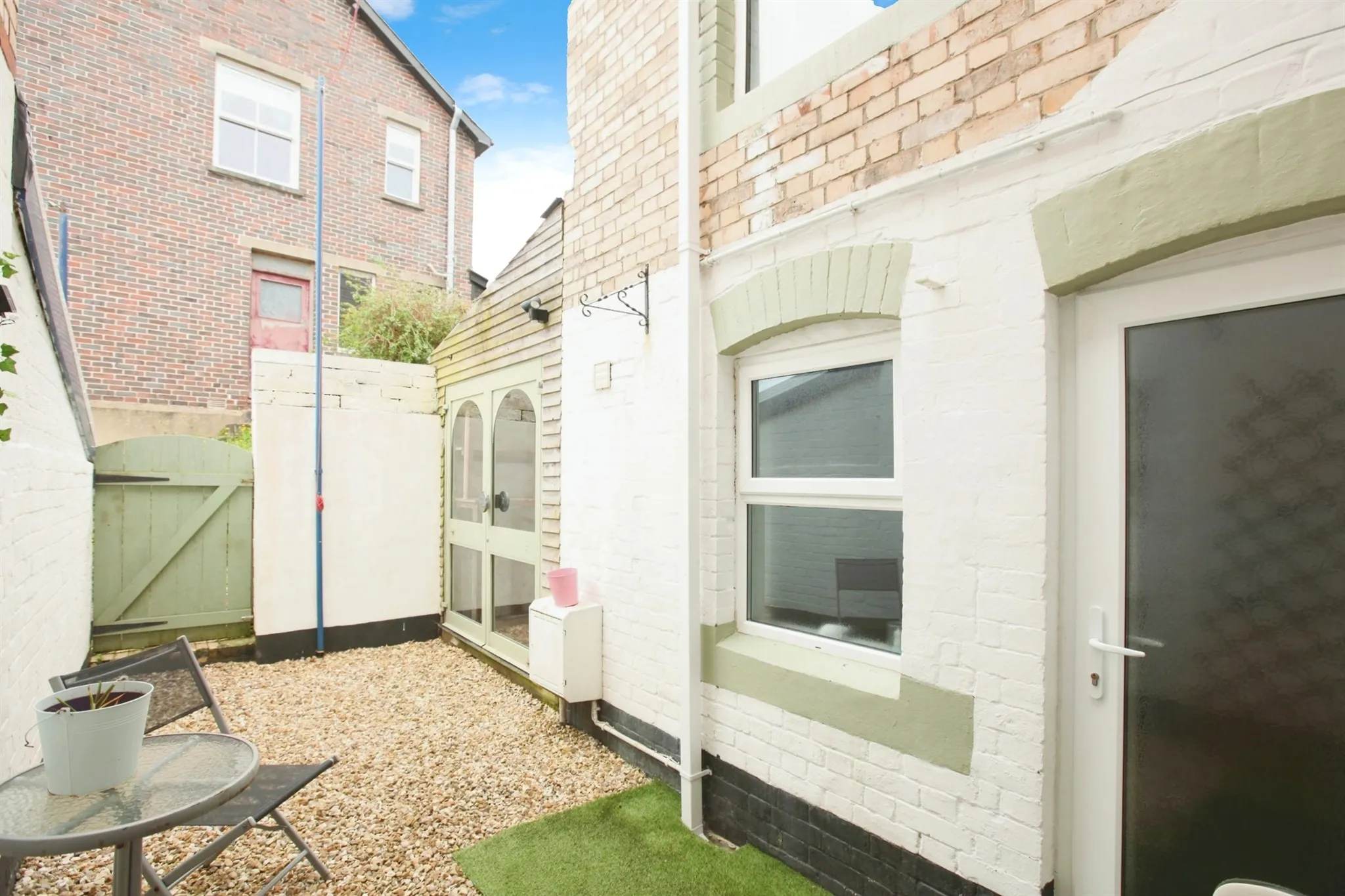 3 bed Terraced