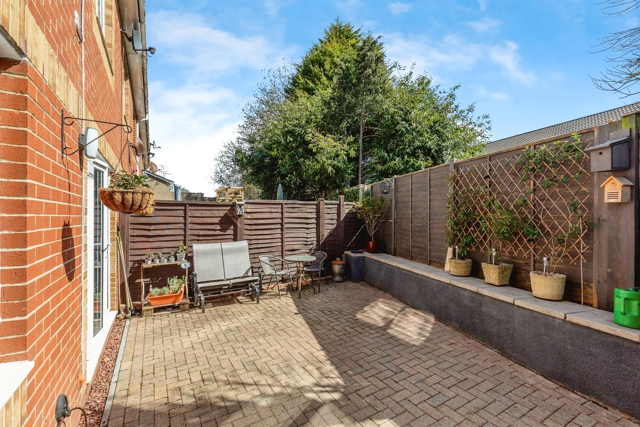 2 bed Maisonette