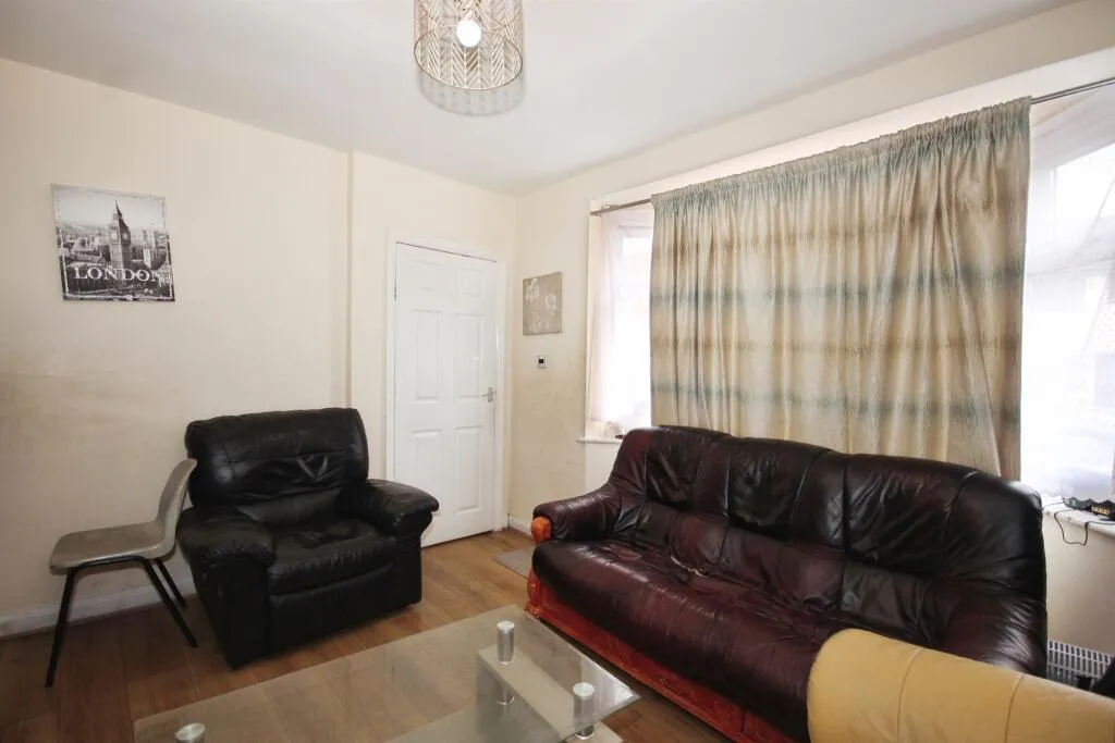 3 bed Terraced