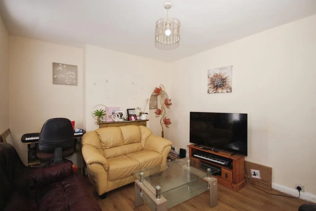 3 bed Terraced