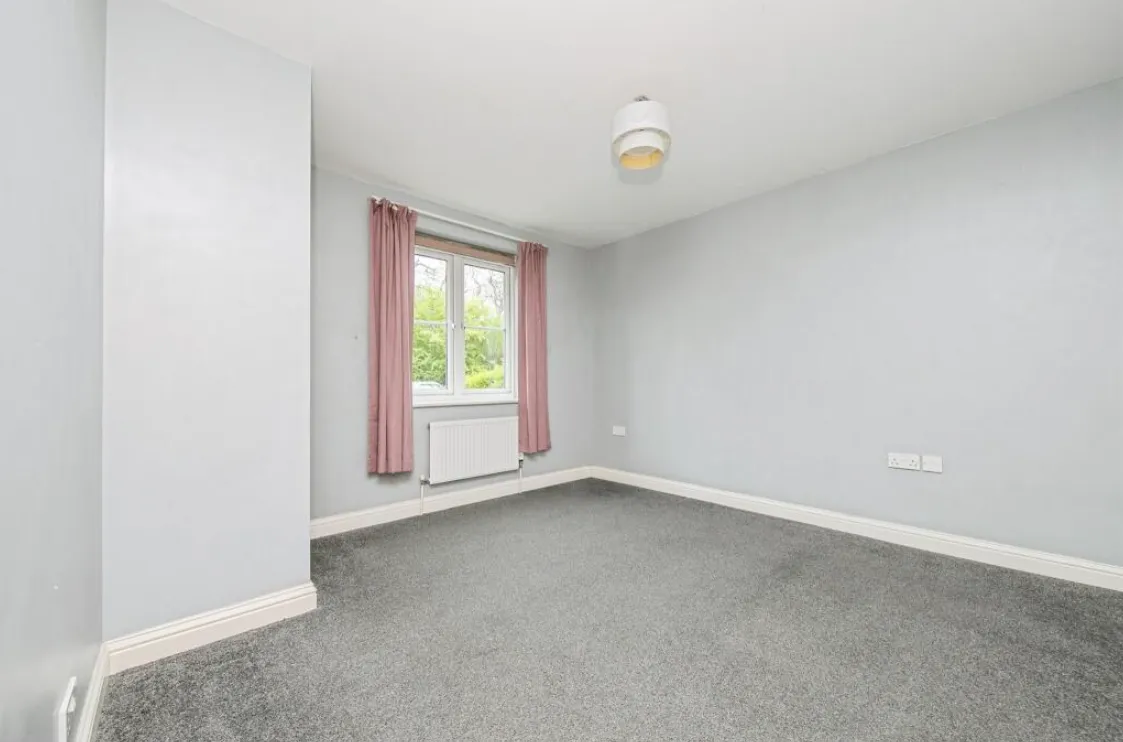2 bed Ground Flat