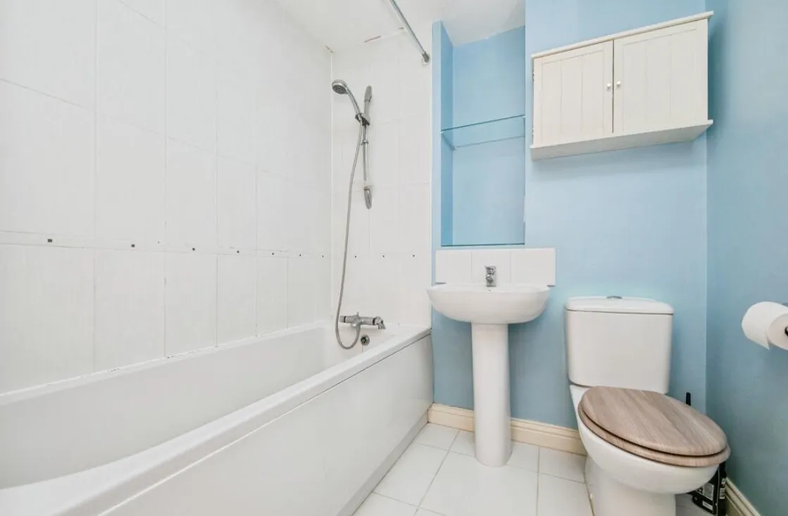 2 bed Ground Flat