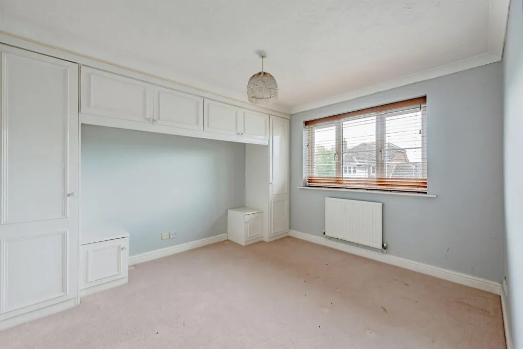 4 bed Detached