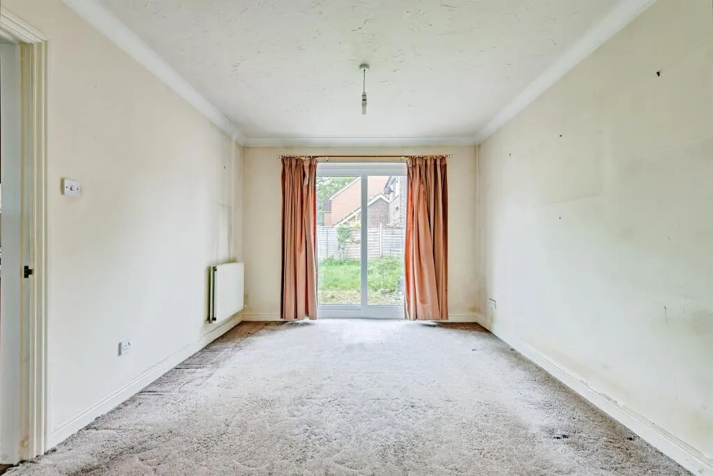 4 bed Detached
