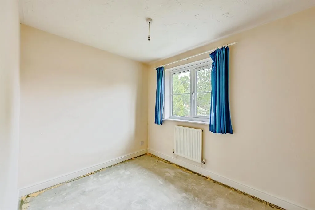 4 bed Detached